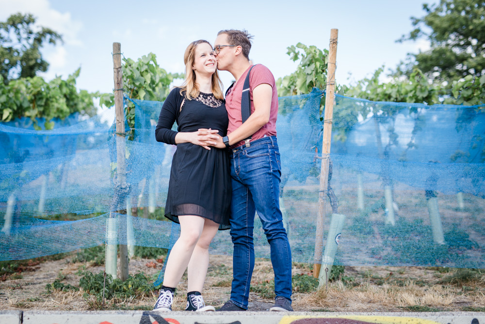 Paarshooting an den Landungsbrücken mit Weinberg